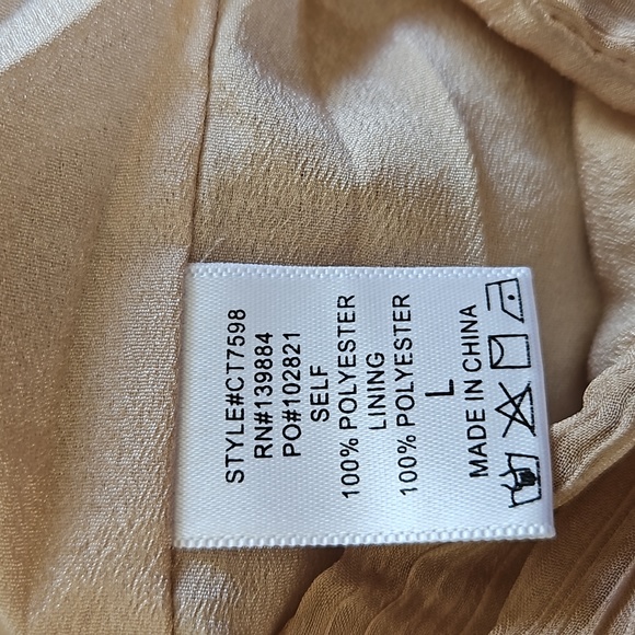 A.PEACH YOKE CROP TOP SIZE L - Picture 9 of 9